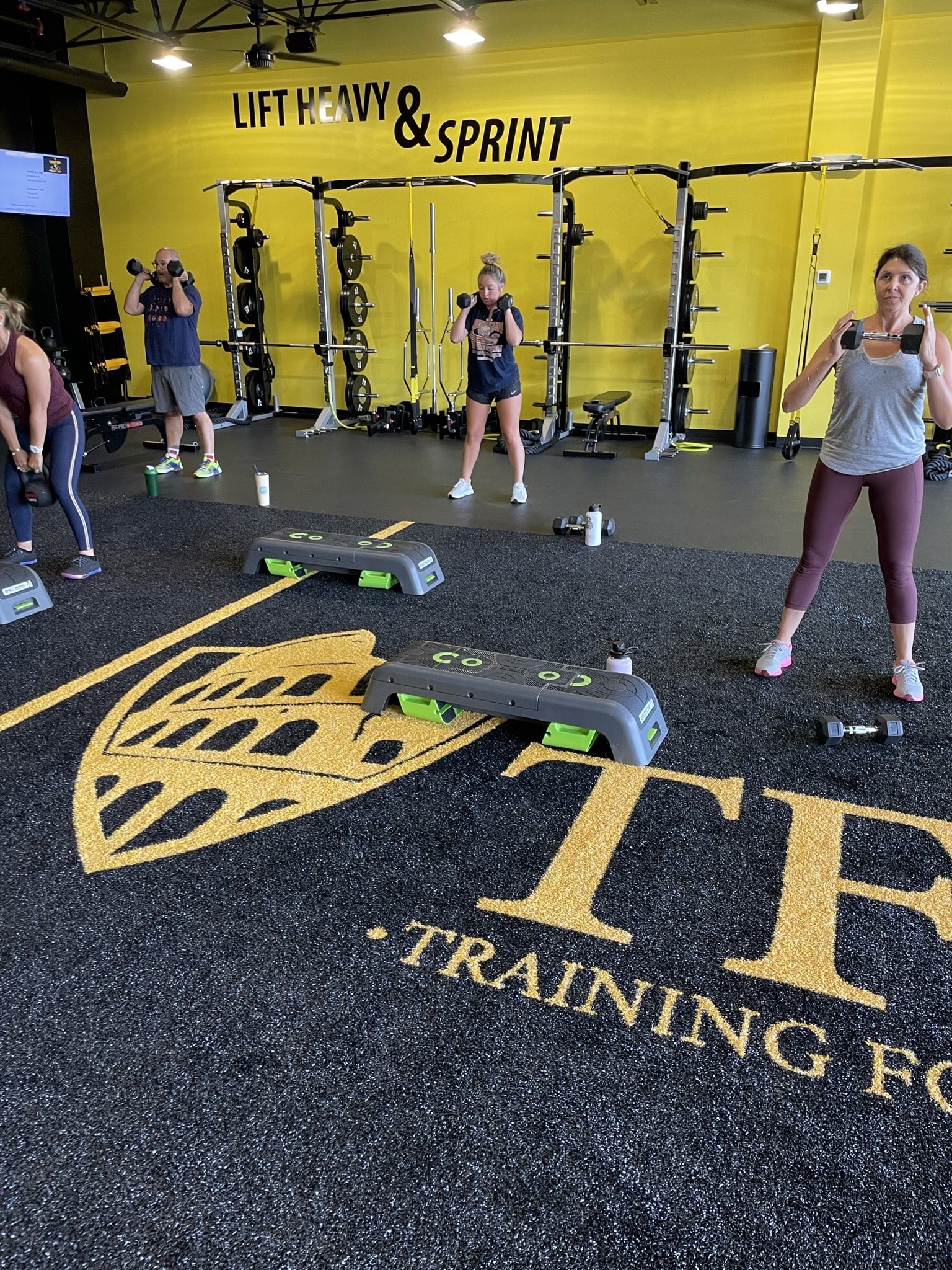 Strength circuit group training classes at TFW Briarcliff